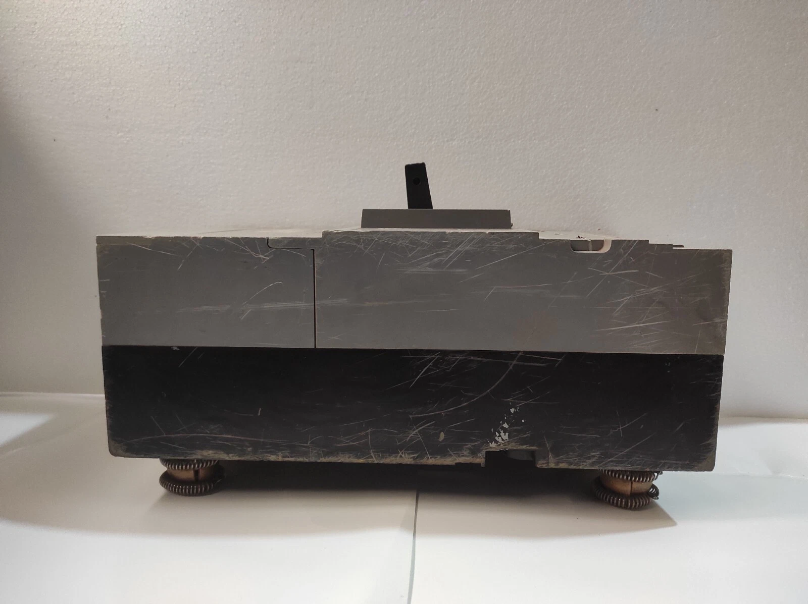 admin/uploads/uploads/Siemens ITE Sentron 600A Circuit Breaker_3.webp